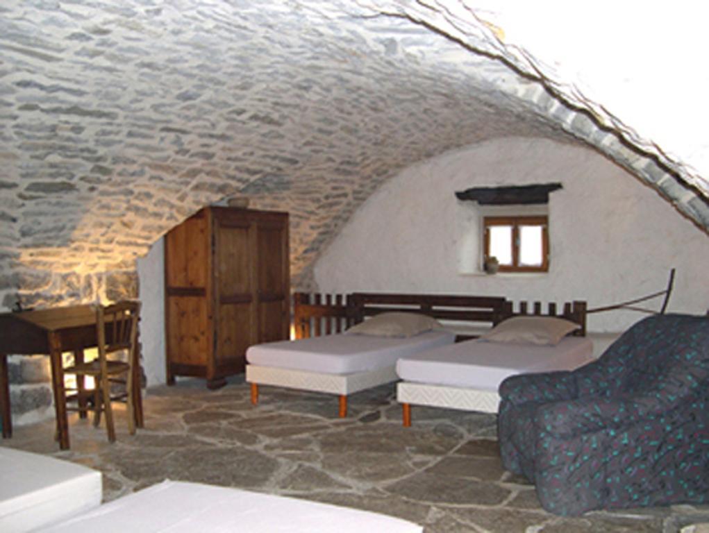 Bed and Breakfast La Bergerie Сент-Элали-дю-Сернон Номер фото